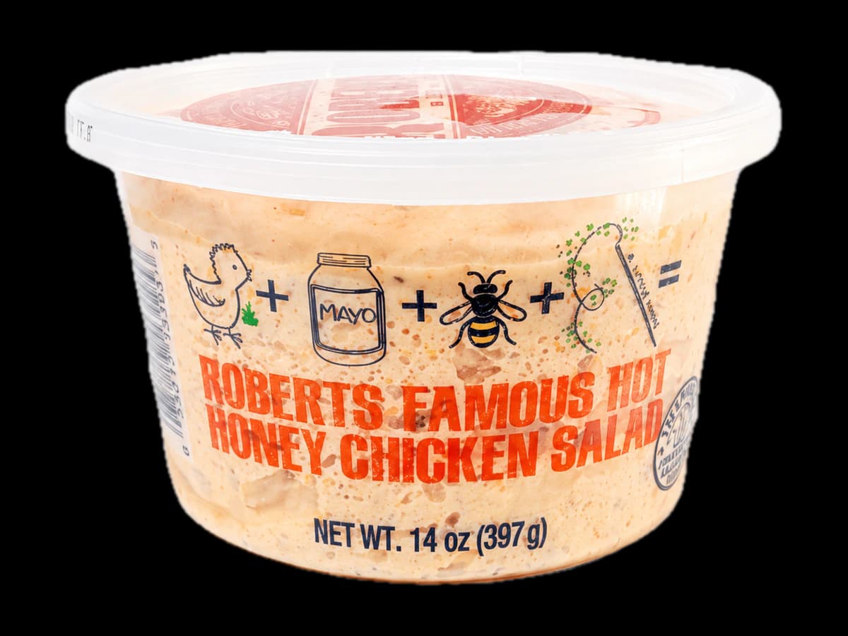 Roberts Famous Hot Honey Chicken Salad 14-ounce tub